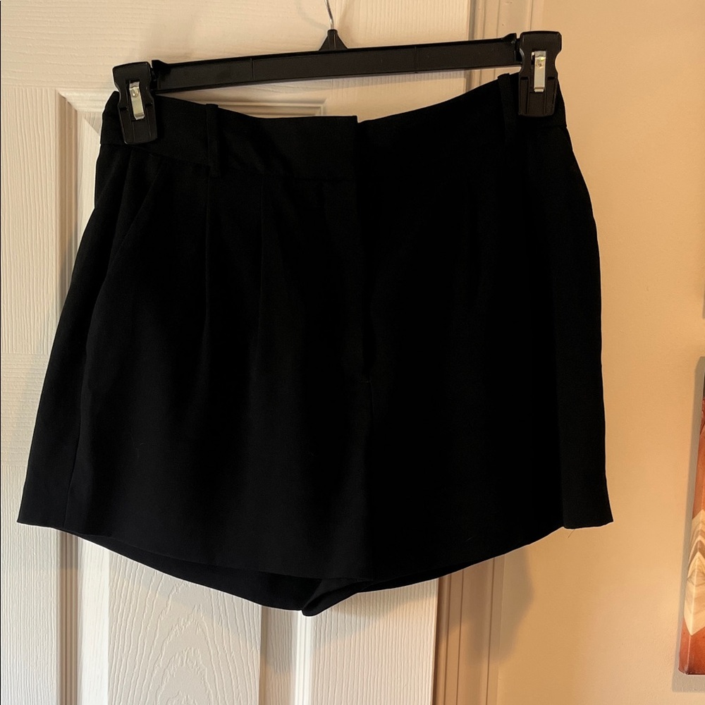 Aritzia // Babaton Black Tailored High-Rise Shorts